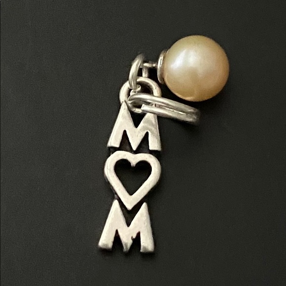 Vantel Pearls Jewelry Vantel Pearl Charms Poshmark